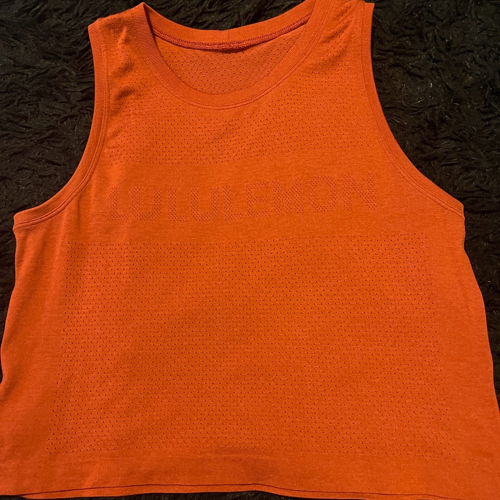 Lululemon loose Crop Top in Burnt Orange, Size 6